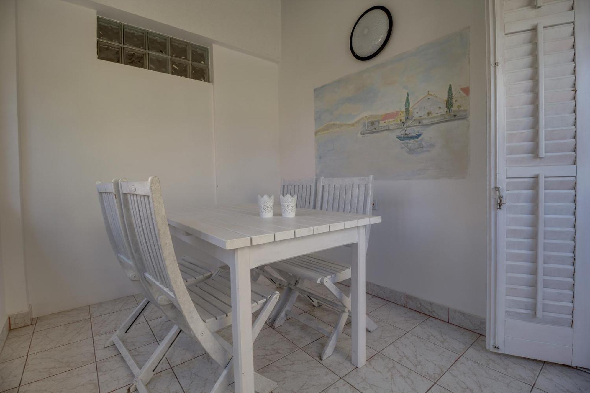 Apartments Mandarina Mali Lošinj Quarto foto