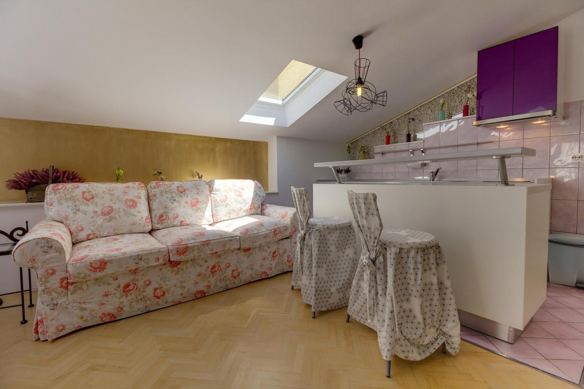 Apartments Mandarina Mali Lošinj Quarto foto